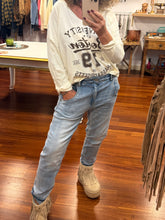 Cargar imagen en el visor de la galería, JEAN CLARO BAS