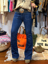 Cargar imagen en el visor de la galería, JEAN CAMPANA NEW