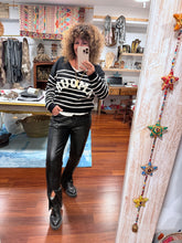 Cargar imagen en el visor de la galería, PANTALÓN ECO PITILLO
