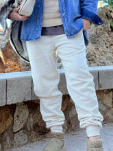 Cargar imagen en el visor de la galería, PANTALÓN CHANVAINILLA
