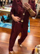 Cargar imagen en el visor de la galería, PANTALÓN BRILLÓ GRANATE CLAS
