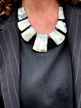 Cargar imagen en el visor de la galería, COLLAR MOAH
