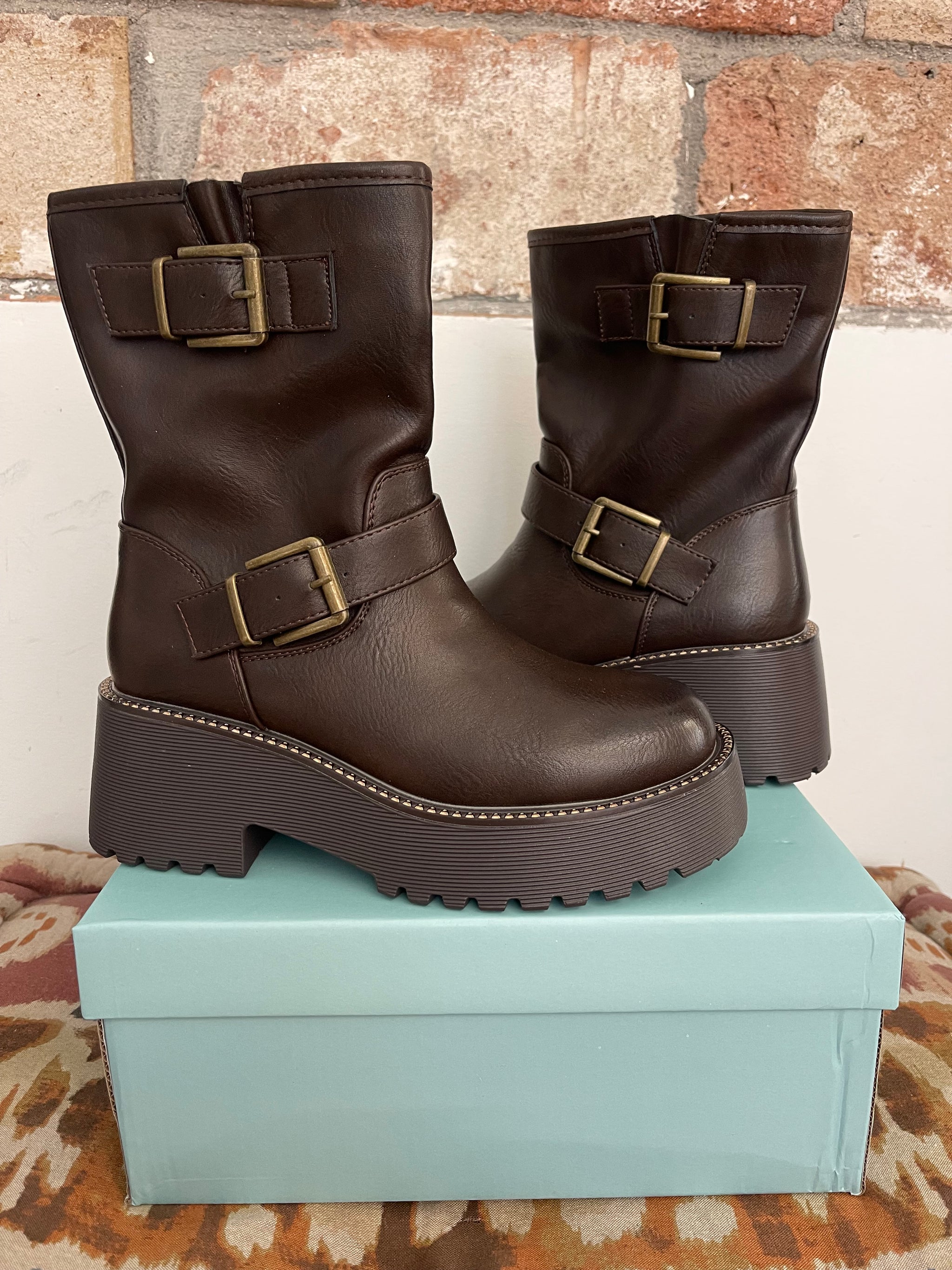 BOTA BIKER MARRÓN – Indiechicbcn1