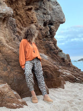 Cargar imagen en el visor de la galería, PANTALÓN PRINT ELAST
