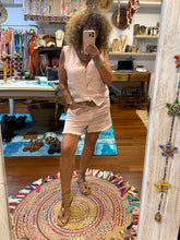 Cargar imagen en el visor de la galería, SHORT PINK
