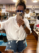 Cargar imagen en el visor de la galería, CAMISA FLECOS
