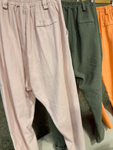 Cargar imagen en el visor de la galería, PANTALÓN BAGGY VEST
