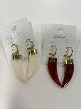 Cargar imagen en el visor de la galería, PENDIENTES CUER CHIC
