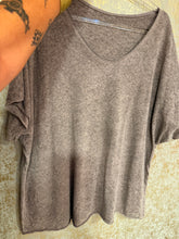 Cargar imagen en el visor de la galería, CAMISETA OTOÑO
