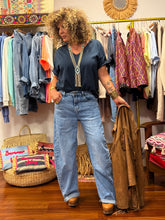 Cargar imagen en el visor de la galería, JEAN BARREL
