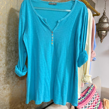 Cargar imagen en el visor de la galería, CAMISETA CANALÉ BOT
