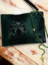 Cargar imagen en el visor de la galería, CLUTCH SERP
