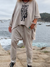 Cargar imagen en el visor de la galería, SUDADERA  UP
