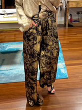 Cargar imagen en el visor de la galería, PANTALÓN TIE-DYE CHIC
