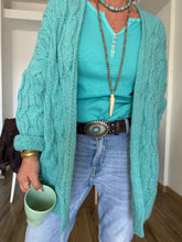 Cargar imagen en el visor de la galería, CHAQUETA TRENZAS
