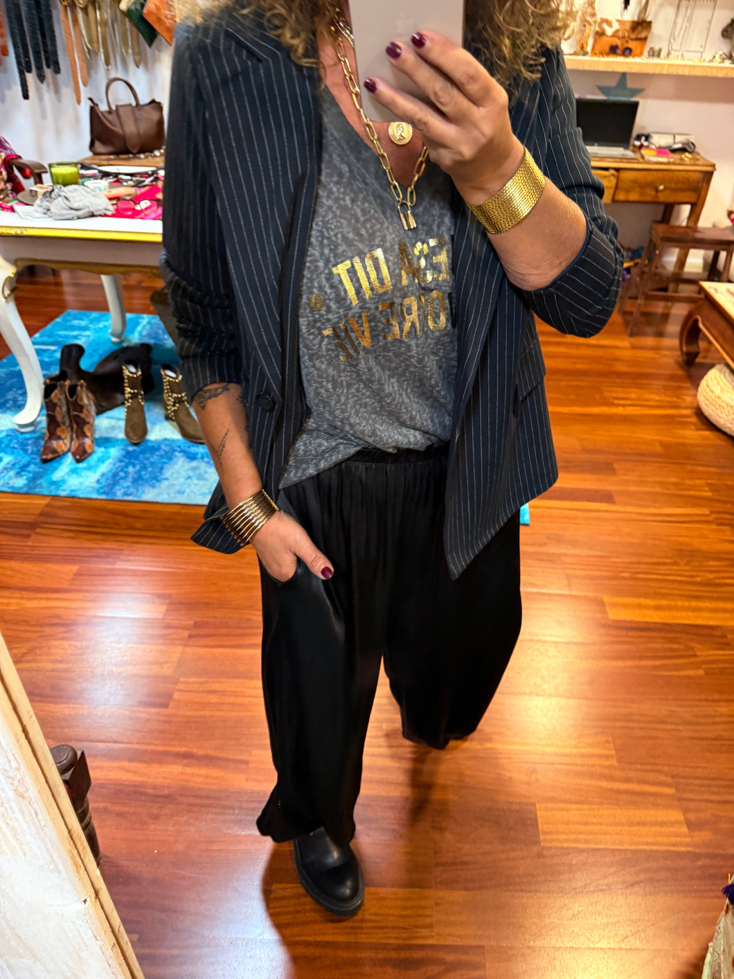 CAMISETA GRIS/DORE