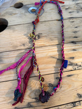 Cargar imagen en el visor de la galería, COLLAR SEDAGOA
