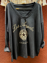 Cargar imagen en el visor de la galería, CAMISETA L.A
