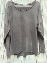 Cargar imagen en el visor de la galería, CAMISETA DESG TOP
