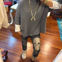 Cargar imagen en el visor de la galería, JERSEY TOTALY
