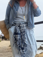 Cargar imagen en el visor de la galería, CAMISA/CHAQ JEAN

