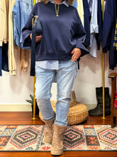 Cargar imagen en el visor de la galería, SUDADERA PERFECT
