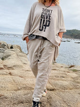 Cargar imagen en el visor de la galería, SUDADERA  UP
