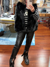 Cargar imagen en el visor de la galería, CHALECO PELO GOOD
