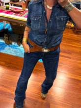 Cargar imagen en el visor de la galería, CAMISA JEAN OSCUR
