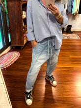 Cargar imagen en el visor de la galería, BAGGY JEAN CLAR
