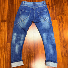 Cargar imagen en el visor de la galería, JEAN CUORES
