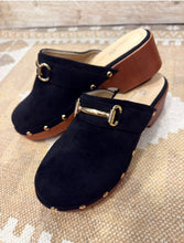 Cargar imagen en el visor de la galería, ZUECO TACHEBI NEGRO
