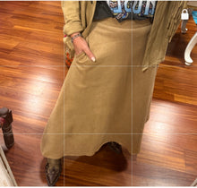 Cargar imagen en el visor de la galería, FALDA ANTELINA
