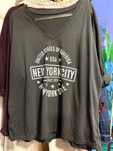 Cargar imagen en el visor de la galería, CAMISETA USA
